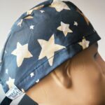 Touca cirúrgica estrelas fita. Estrelas.