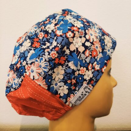 Touca cirúrgica floral elástico.